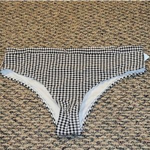 NWT Xhilaration black/white plaid swim bottoms